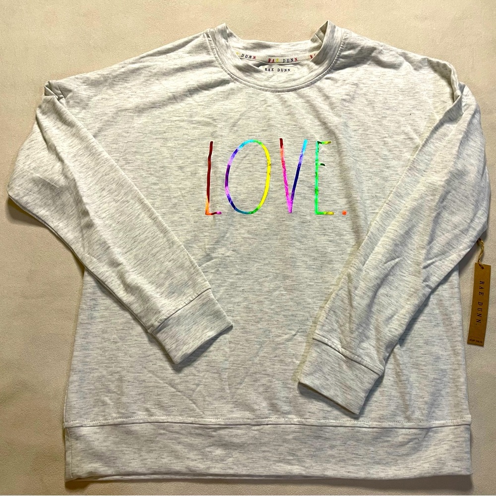 NWT Rae Dunn‎ LOVE Sweatshirt